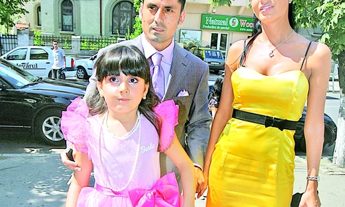Ionel, Mihaela şi  Diana Maria, “bijuteria”  familiei Dănciulescu jpeg