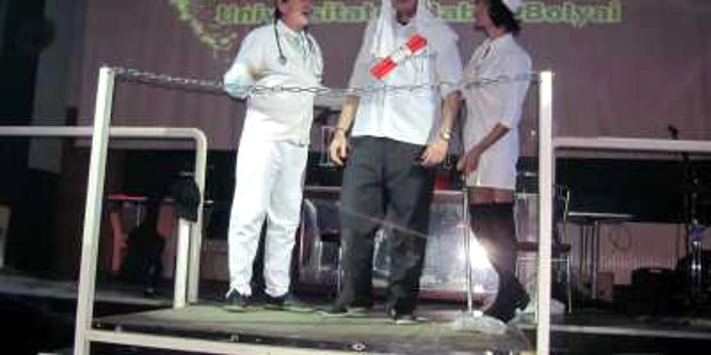 Brigada 2/3 din Timişoara a făcut show aseară în Insomnia