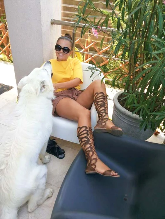 Cristina, acasă, într-un moment de relaxare