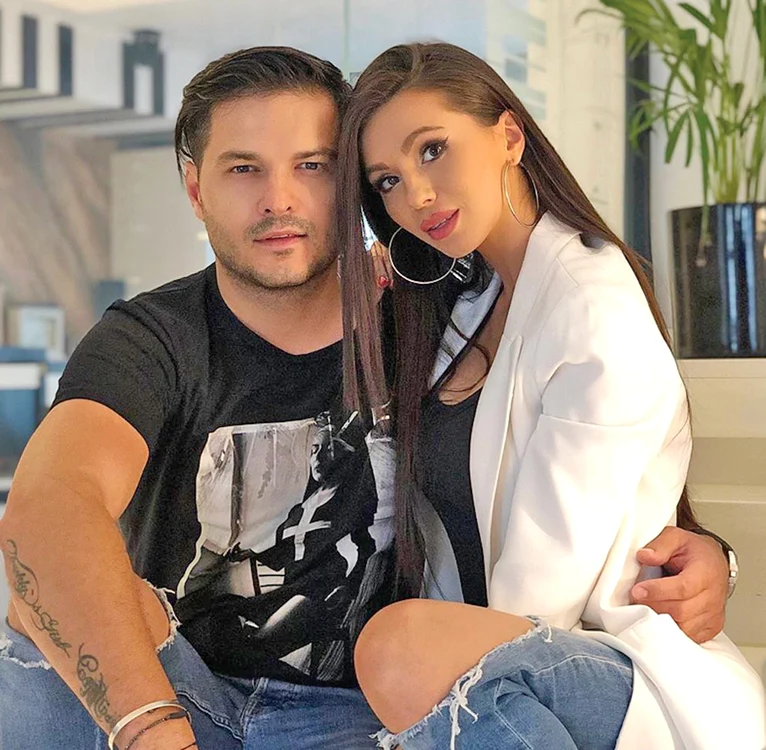Liviu şi Anda au de trei ani o dragoste cu năbădăi Foto: Mihai Ionescu