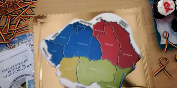 Basarabia e România - Studenţi Universitatea Ovidius - 100 ani de la Unirea din 27 martie 1918 Sursa foto FISP