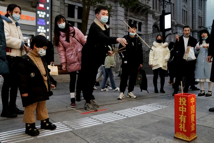 Viaţa în Wuhan la un an de la apariţia noului coronavirus. FOTO: Getty Images