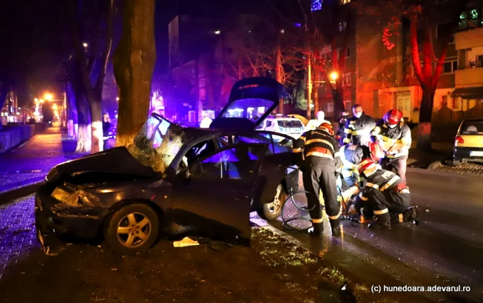 Accident rutier în Hunedoara. FOTO: ADEVĂRUL.