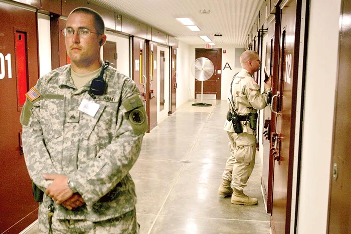 «Iadul» de la Guantanamo (Fotografii: Reuters)