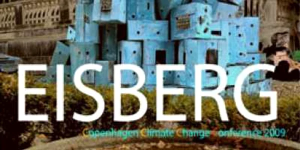 Monumentul în formă de iceberg le aminteşte timişorenilor de consecinţele încălzirii globale