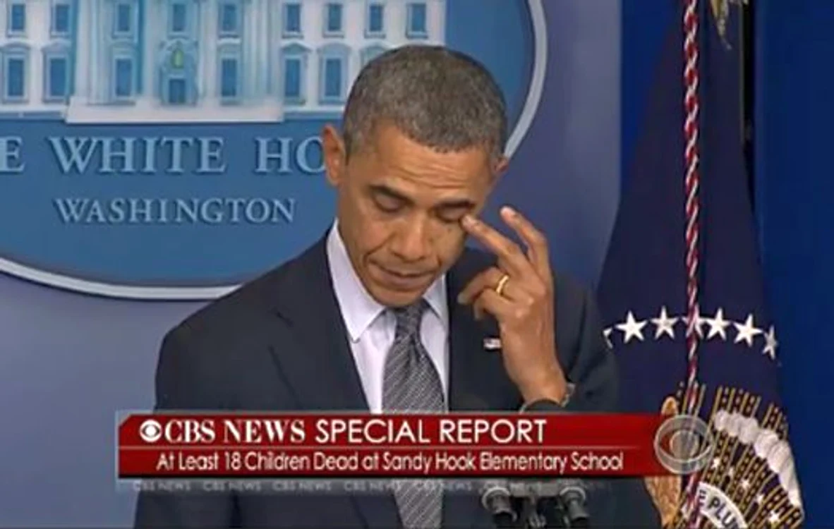 Barack Obama, în lacrimi după masacrul din Newtown. (captură CBS)