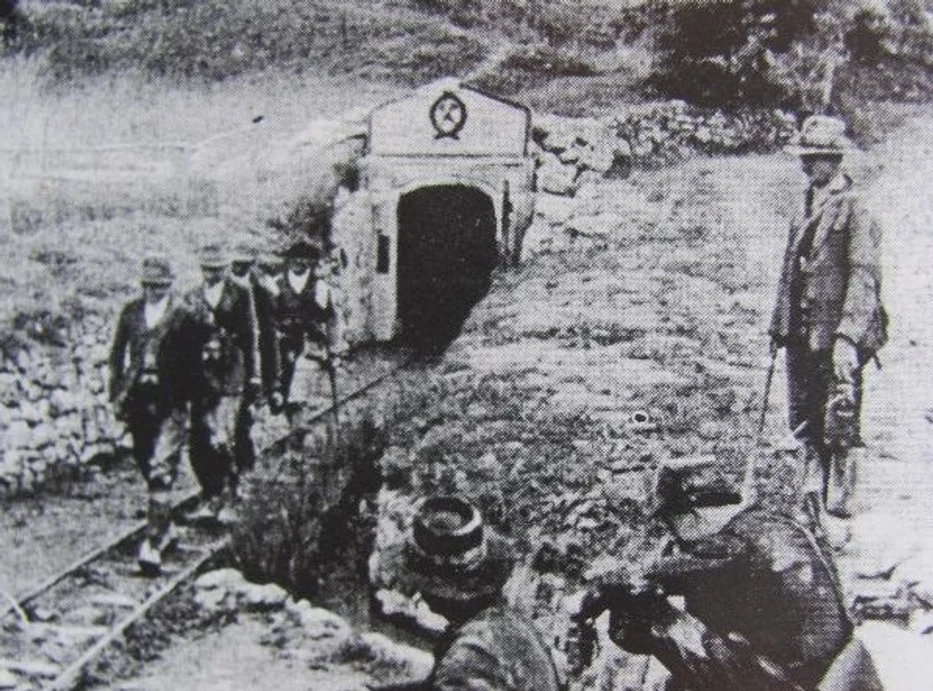 Galerie veche de mină și mineri, la Roșia Montană FOTO Muzeul Mineritului
