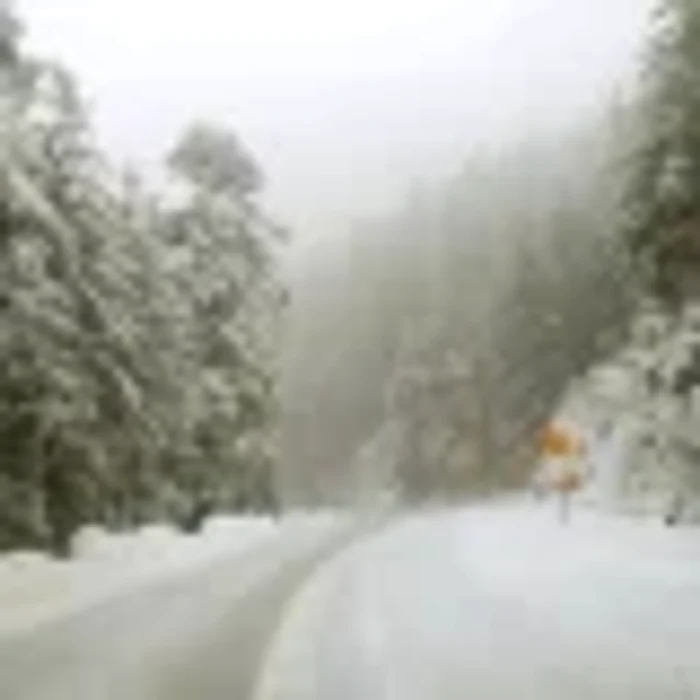 Zonele care vor fi afectate de ninsori, viscol și polei.