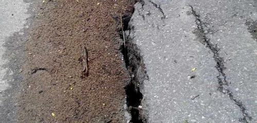 Case in pericol la Runcu