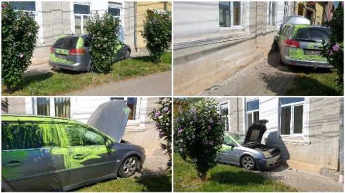 Bărbatul a abandonat maşina după ce a lovit zidul unei case