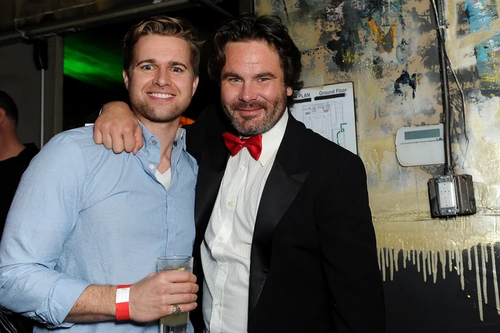 Mickey Gooch Jr. este cel din dreapta, cu papion roșu. Foto: GettyImages