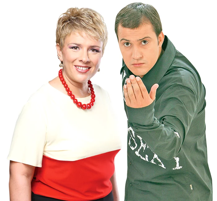 
    Cele două vedete sunt  la cuţite, deşi, până  nu de mult, i-a unit  o mare prietenie  