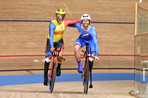 1 eduard novak ministru campion paralimpic medalia de argint la tokyo jocurile paralimpice 1 jpg jpeg