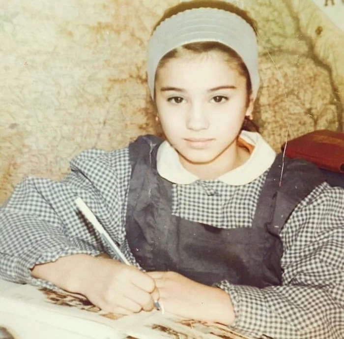 1 geanina ilies 69282783 441558416442430 8258432119693377536 n jpg jpeg