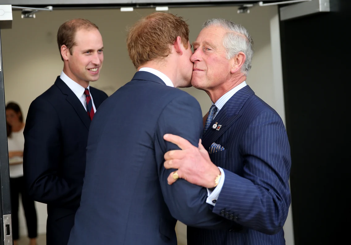 Prințul Harry, Prințul William și Regele Charles