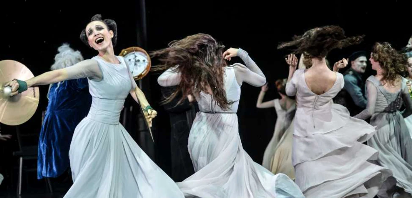 Scenă din spectacolul Minetti, producţie a Teatrului Vahtangov din Moscova  FOTO: Sebastian Marcovici