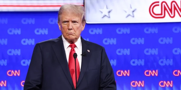 CNN a organizat prima dezbatere electorală Trump-Biden FOTO EPA-EFE