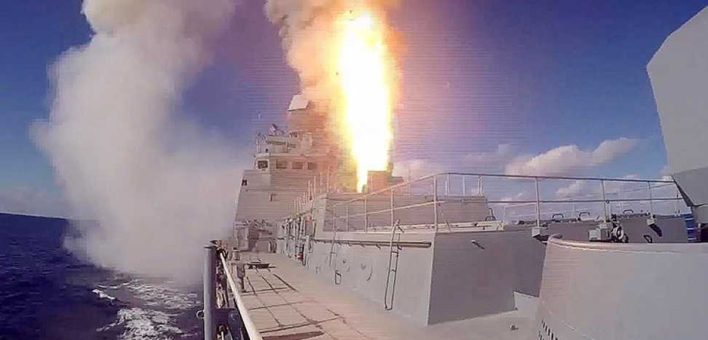 Flota rusă e încă periculoasă. 28 de rachete de croazieră Kalibr au fost lansate de pe navele și submarinele rusești din Marea Negră asupra Ucrainei