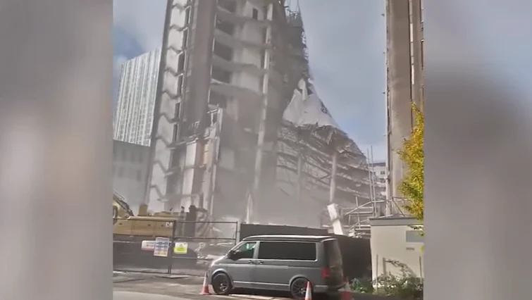 O clădire din centrul orașului Manchester s-a prăbușit parțial. Pământul „s-a cutremurat”