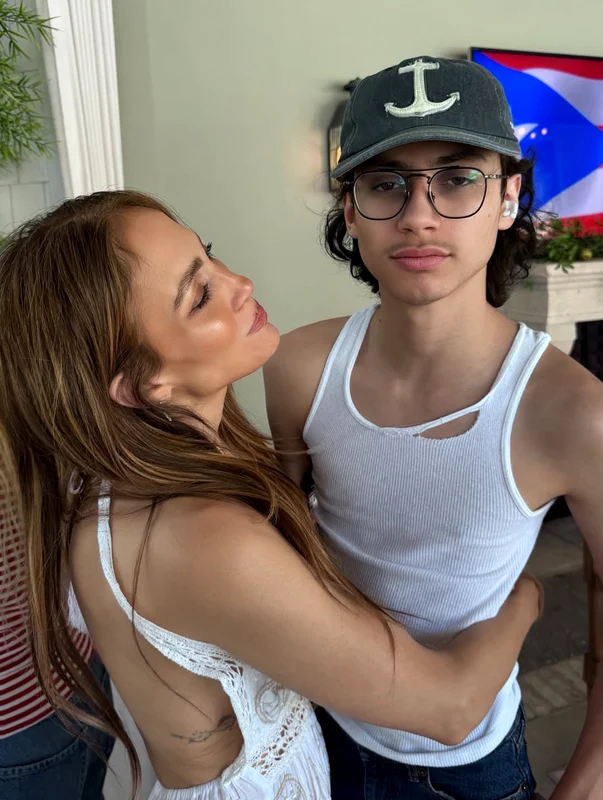  Jennifer Lopez, Instagram 