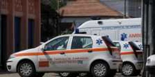 Medicii nu au mai putut face nimic pentru a-l readuce la viaţă pe bătrânul găsit fără suflare în Mihai Bravu (foto: Adevărul)