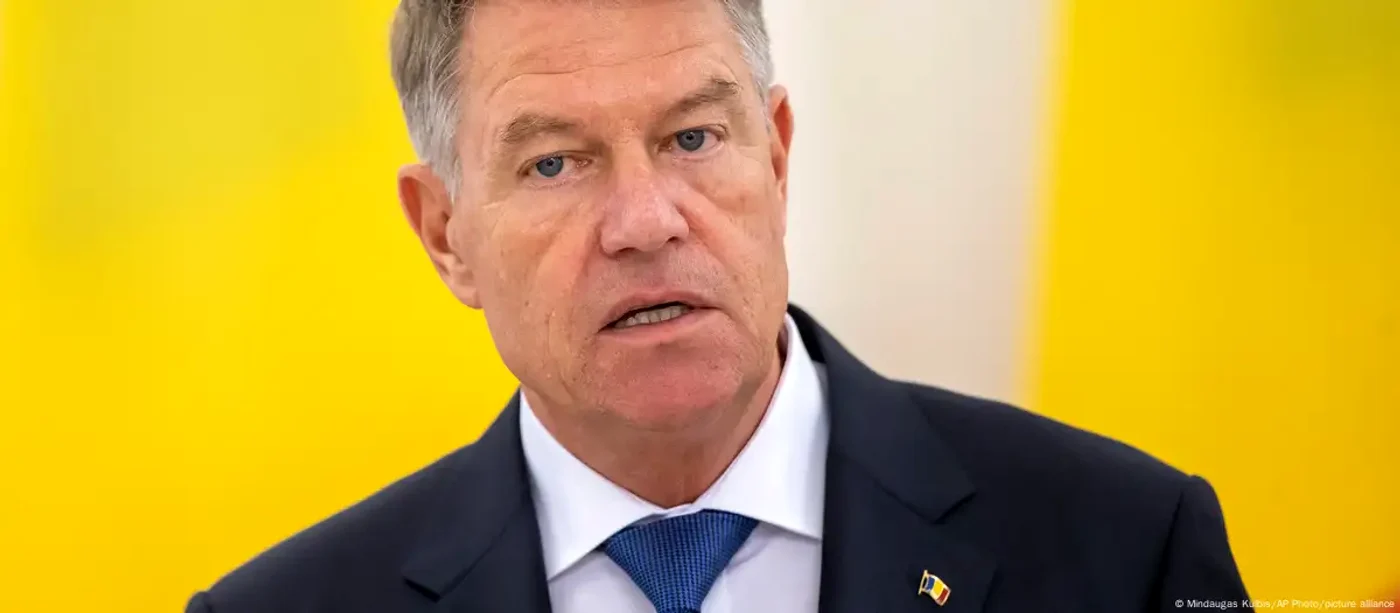 Klaus Iohannis în momentul în care şi-a anunţat demisia de la conducerea statului
