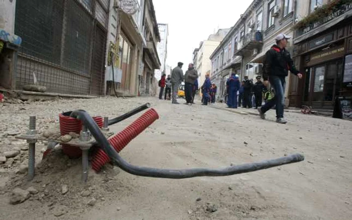 Enel întrerupe alimentarea cu energie electrică în unele zone din Bucureşti şi judeţul Ilfov
