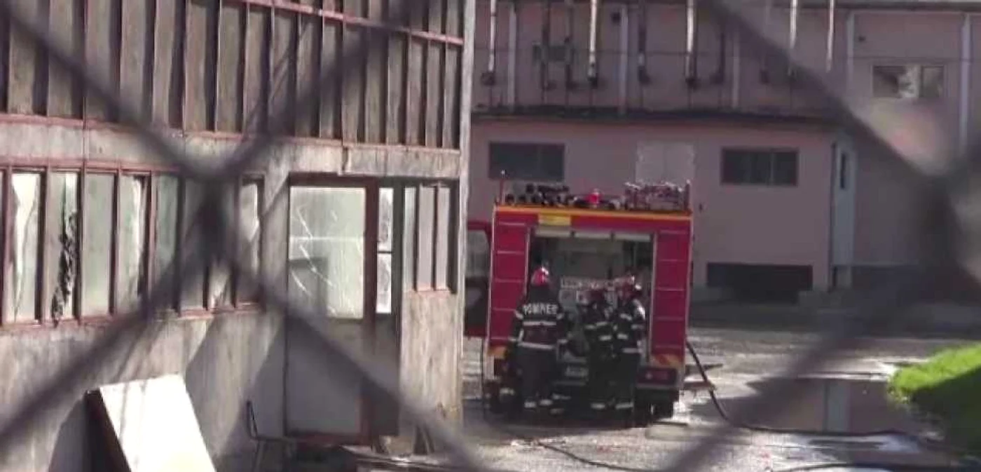 Accidentul de munc[ a avut loc la abatorul Luca de pe Calea Feldioarei. FOTObzb.ro