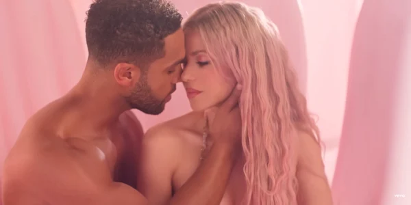Shakira si Lucien Captura video Youtube jpg