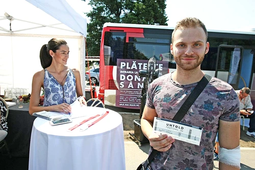 Robert a donat şi el sânge pentru un bilet la concertFoto: Dorin Constanda