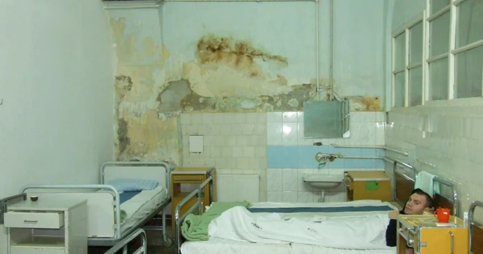 Spitalele sătmărene nu au în dotare echipamentul necesar pentru siguranţa pacienţilor în caz de incendiu