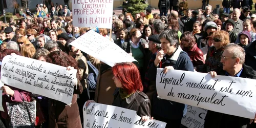 Imagine de la protestele profesorilor pentru salarii decente. Foto