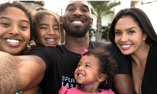 kobe bryant si familia jpeg