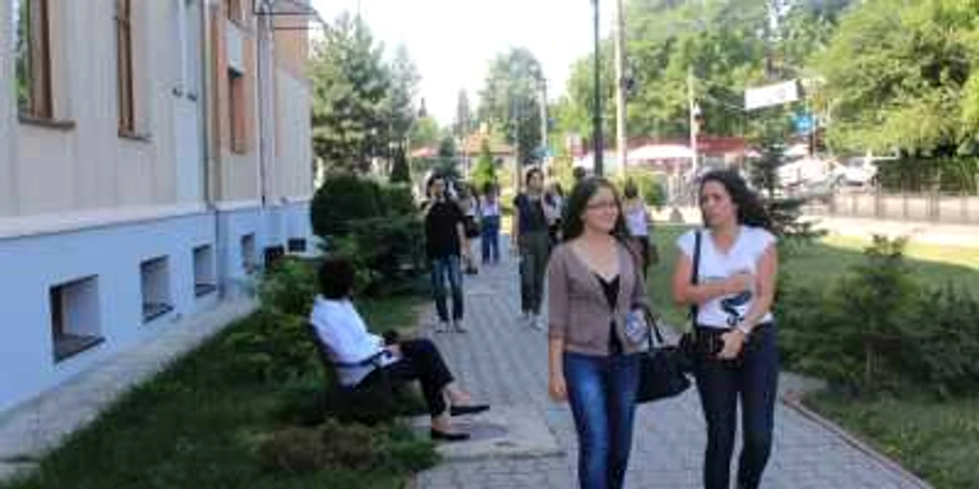 Elevii botoşăneni sunt fericiţi că au scăpat de BAC FOTO Cosmin Zamfirache