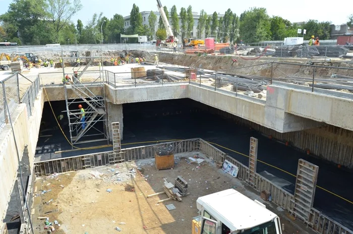 Aşa arată acum staţiile de metrou de pe magistrala 5