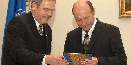 traian basescu laszlo tokes FOTO ziuanews.ro