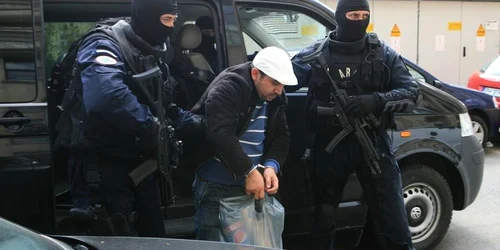 Mafioţii sunt săltaţi unul după altul