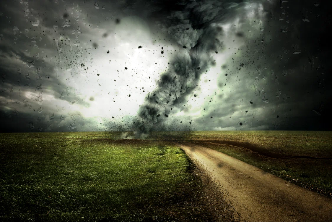 Povestea omului care a rămas captiv în interiorul unei tornade / foto: Pixabay