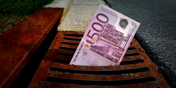 prejudiciu - euro - bani irositi aruncati FOTO Shutterstock 