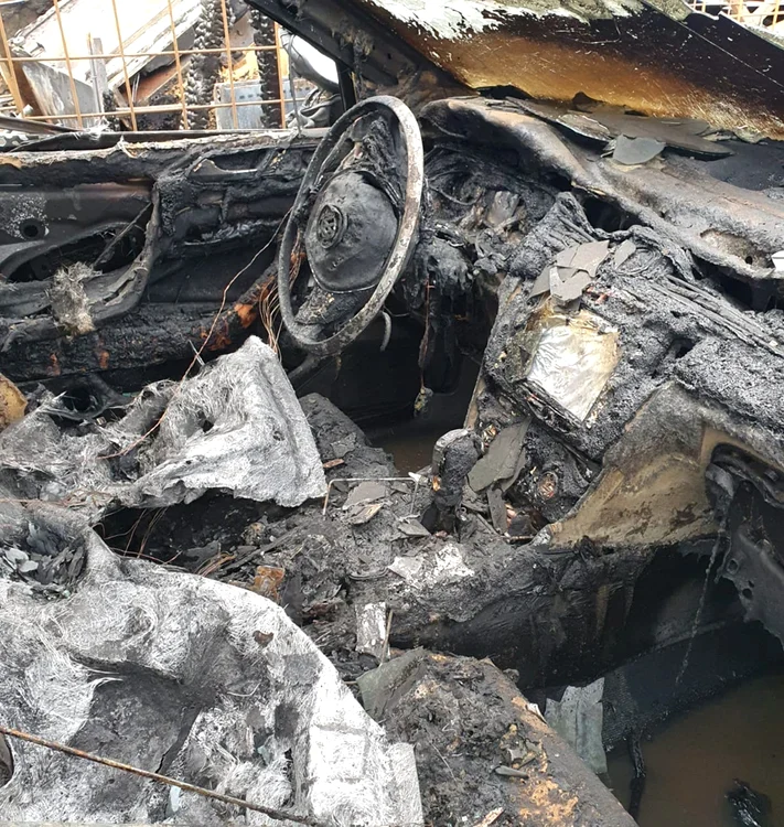 Cadavrele carbonizate au fost găsite într-o mașină FOTO: Arhivă