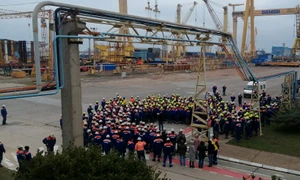 Protest la Șantierul Naval Mangalia FOTO BNS