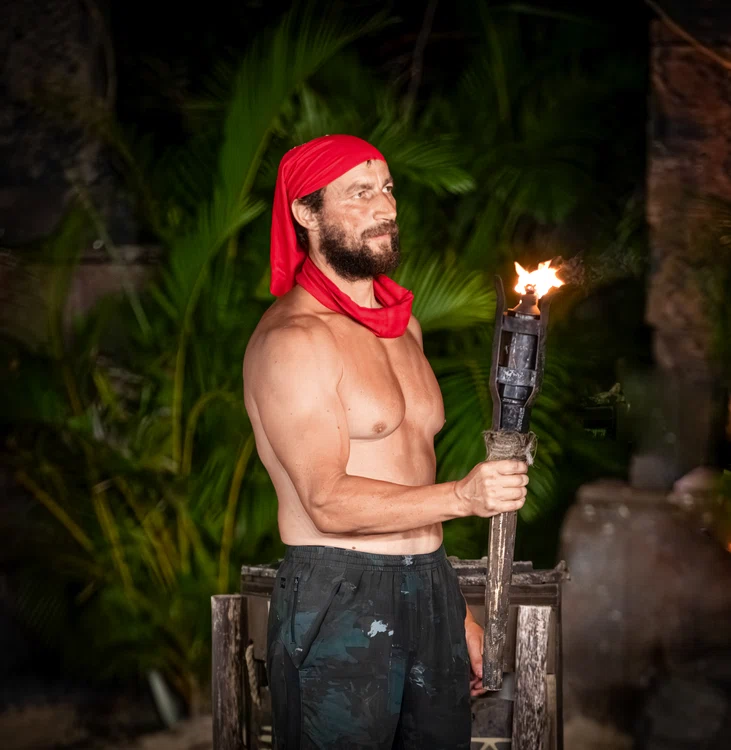 Marian Godină la Survivor Antena 1 (2) jpg