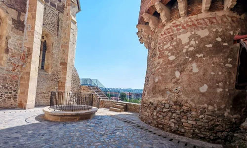 Fresca de pe Turnul Toboșarilor a fost restaurată (© Muzeul Castelul Corvinilor)
