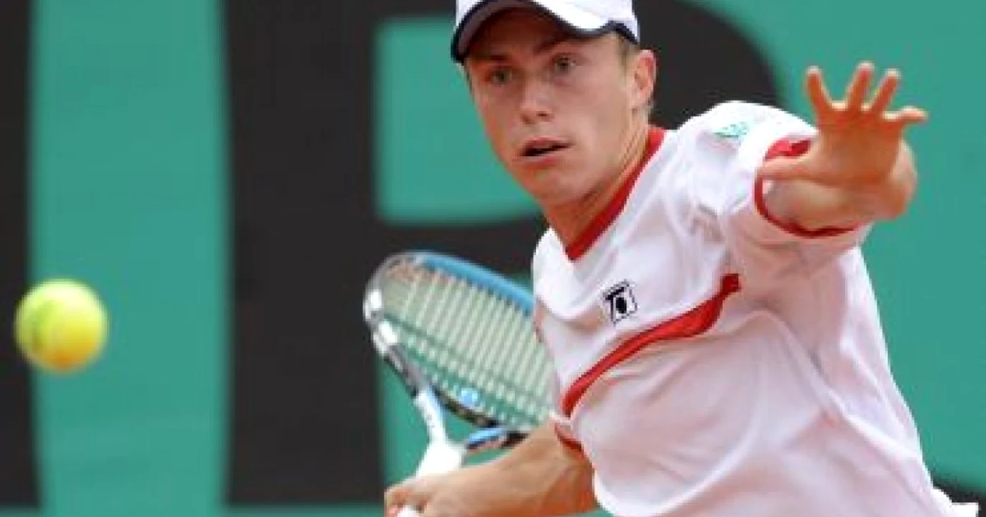 TENIS: Victor Crivoi s-a calificat fără emoţii în optimile de finală