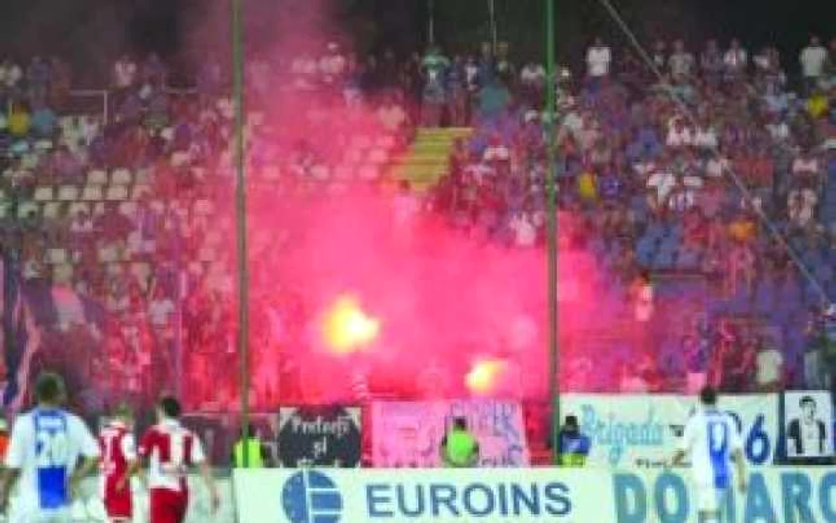 FOTBAL: Fanii trebuie să se constituie în asociaţii