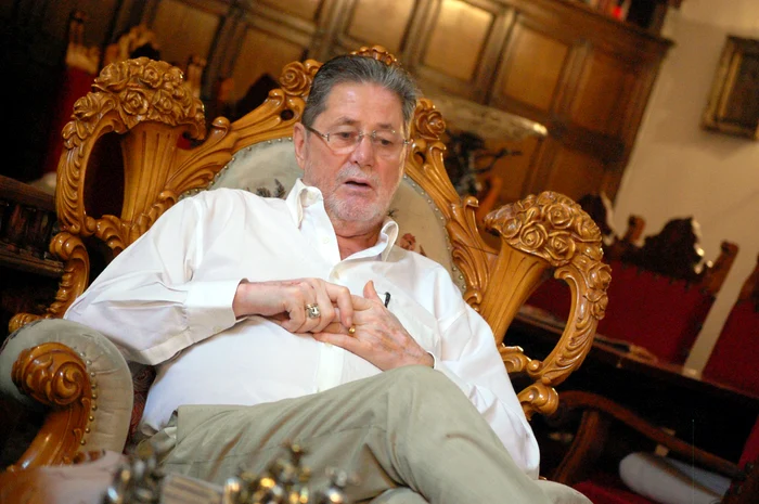 Cornel DInu are probleme de sănătate. 