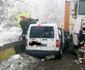 Imagini de la accidentul de pe Dealul Negru DN 7 - E 81 în judeţul Vâlcea cu patru victime şi trei vehicule implicate Foto Adevărul