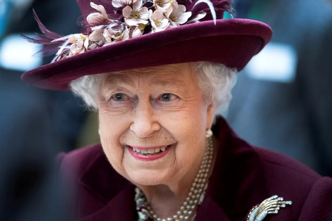 
    Regina Elisabeta a II-a, 93 de ani, nu se desparte niciodată de trusa ei cu leacuri naturistefoto: EPA  