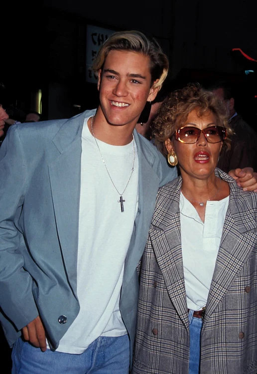 4 profimedia 0466770043 jpg jpeg