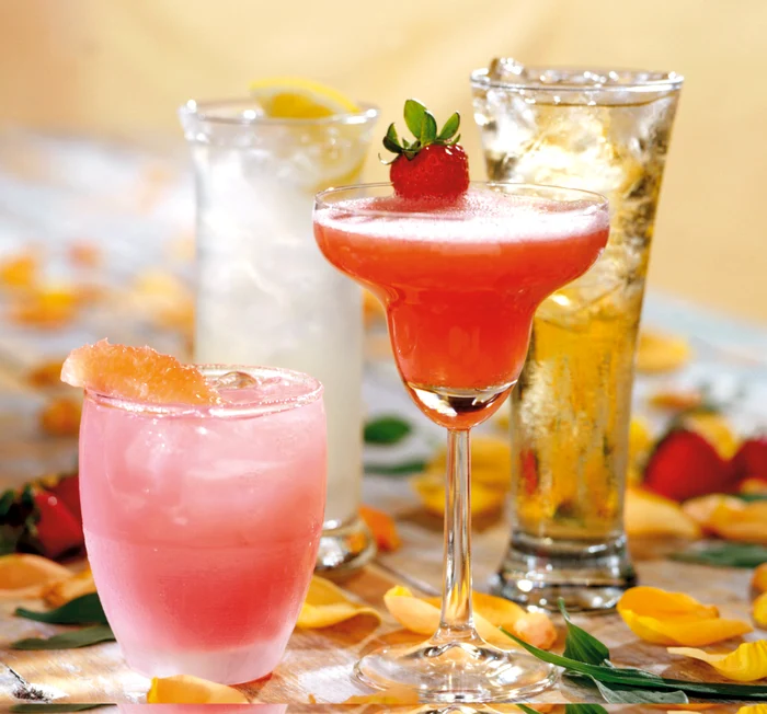 Invitaţii vor fi întâmpinaţi cu un cocktail care va purta numele micuţei Riana (foto: Jubile The Ballroom)